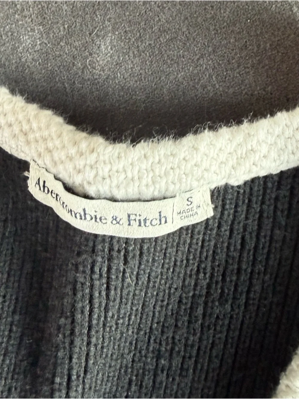 Abercrombie & Fitch Black Mara Button Knit Vest Top - Picture 3 of 4